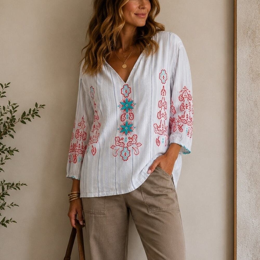 Johnny Was Embroidered Floral 3/4 Sleeve V-Neck Blouse White Blue Red Womens S
